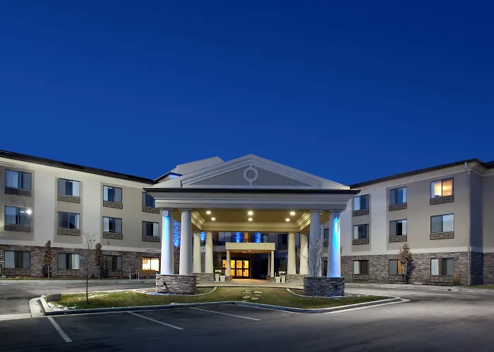 Holiday Inn Express Airport East By Ihg